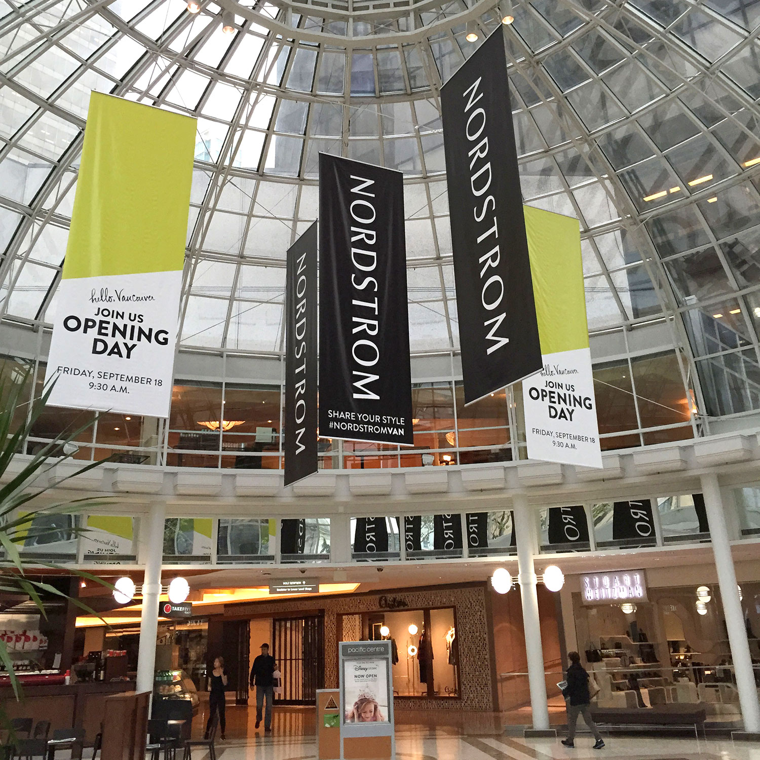 FLS_NSO_2015_VanCenter_Hanging_Banners